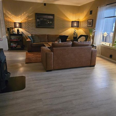 Koselig Og Moderne Leilighet, Meget Sentralt I Narvik Med Gratis Parkering! エクステリア 写真