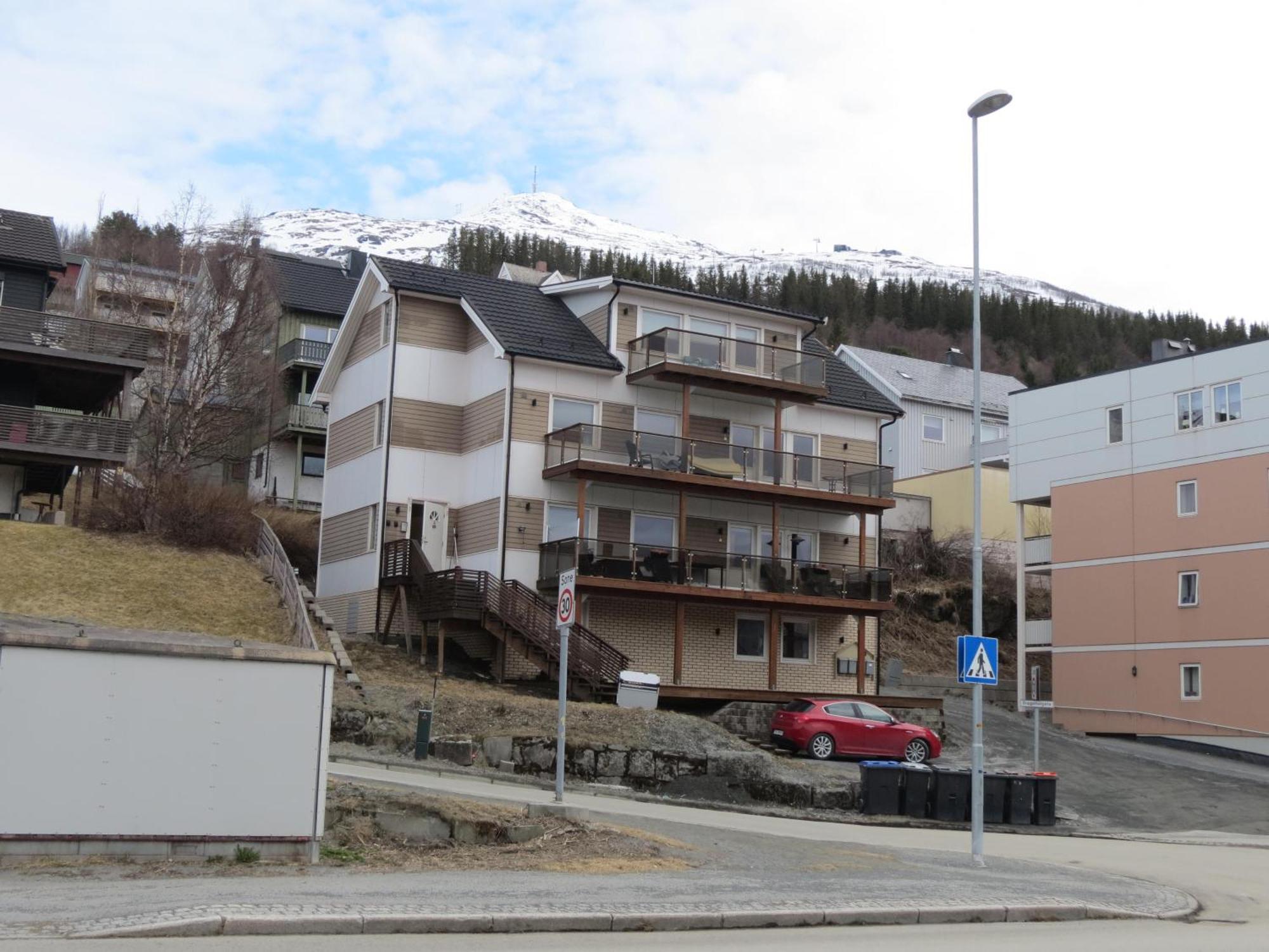 Koselig Og Moderne Leilighet, Meget Sentralt I Narvik Med Gratis Parkering! エクステリア 写真