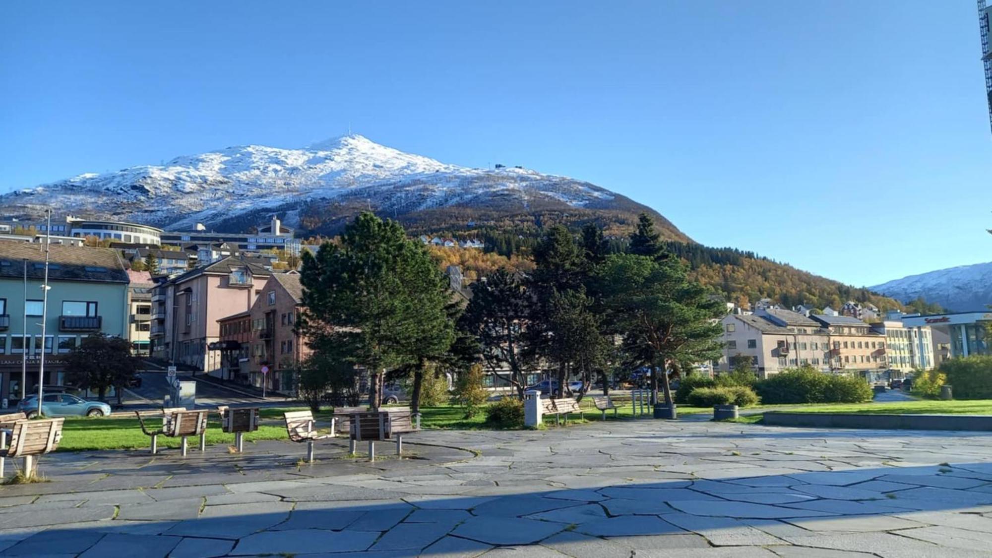 Koselig Og Moderne Leilighet, Meget Sentralt I Narvik Med Gratis Parkering! エクステリア 写真
